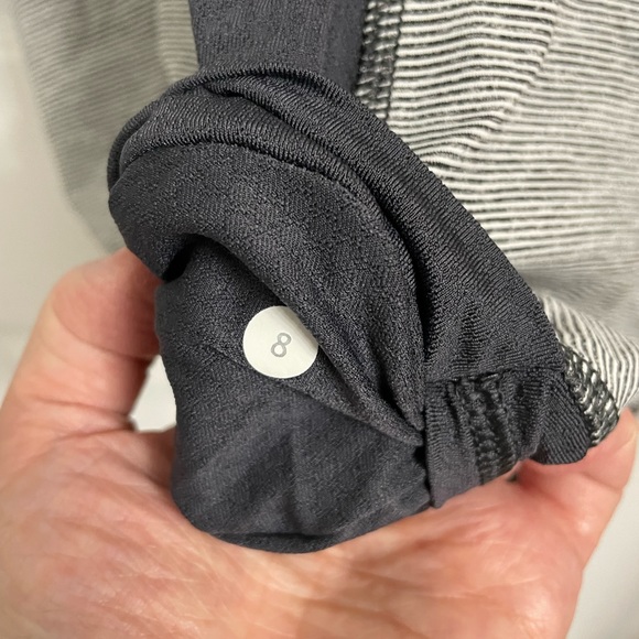 LULULEMON Blue/Grey striped tank with mesh-type inserts. - Picture 4 of 5